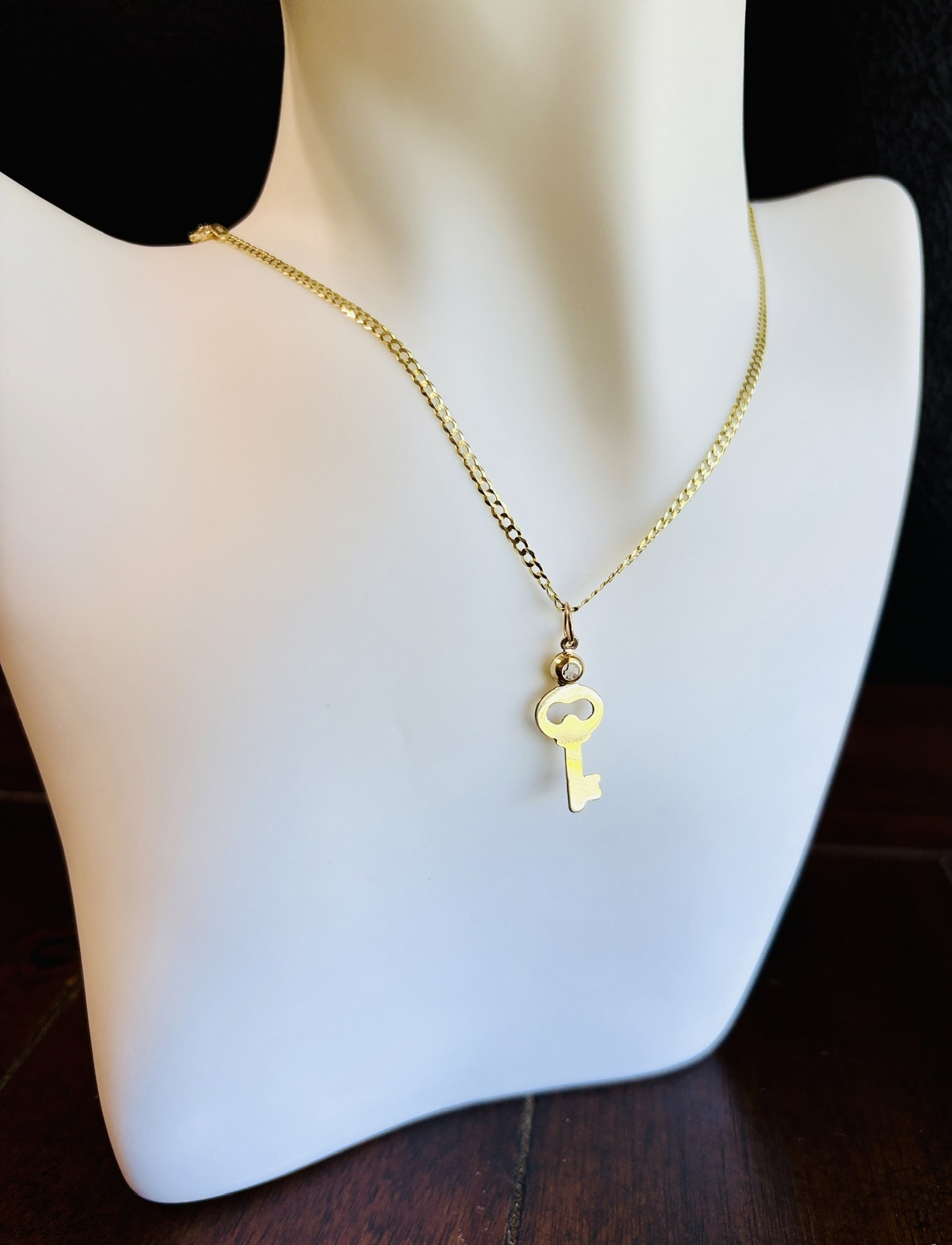 Cadena Corte de Brillo con Llave