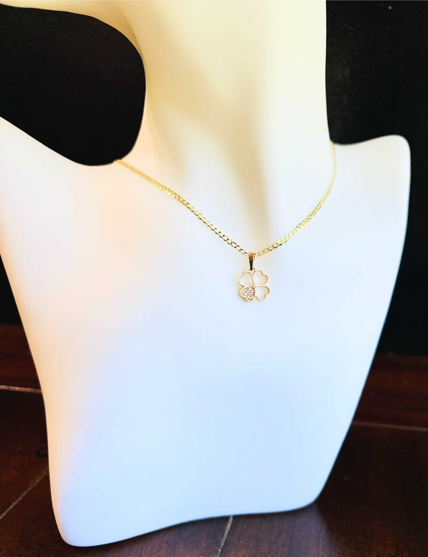 Cadena Corte de Brillo con Flor